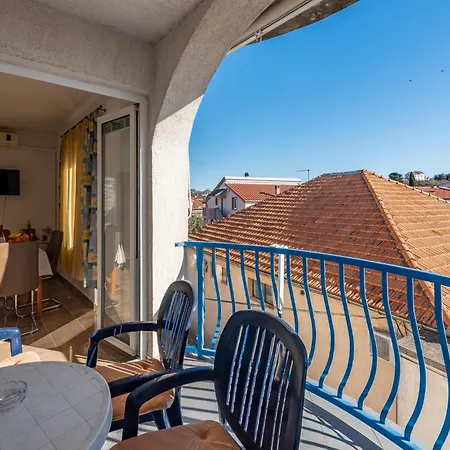 1 Bedroom Amazing In * Pakoštane