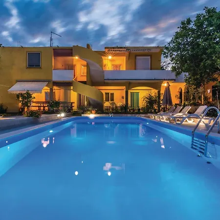 1 Bedroom Amazing In Pakoštane
