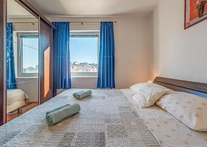 Apartment 1 Bedroom Cozy In